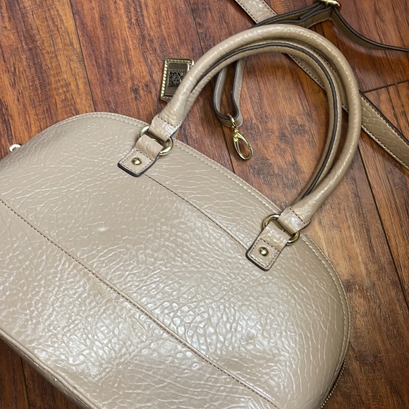 Beautiful Anne Klein handbag NEW - Picture 4 of 10